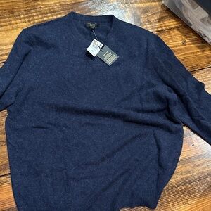 Club Room V-Neck Sweater in Deep Blue